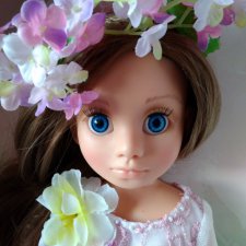 Девочка-весна Ионна дарит свет и радость