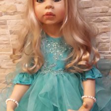 Продам редкую куклу Моники Левениг.