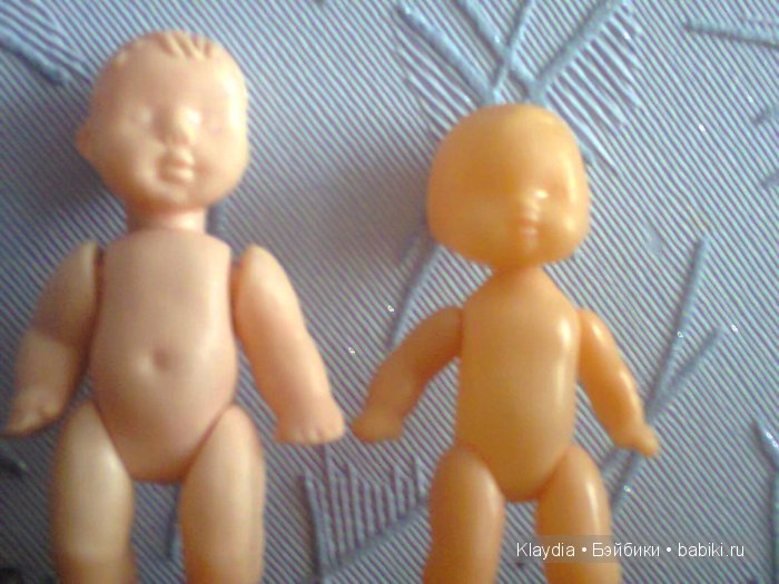 Девочки помогите в прорисовке лиц для двух пупсов советского производства
