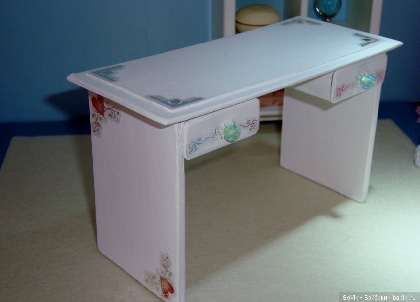 Румбокс в стеллаже для кукол 1/6