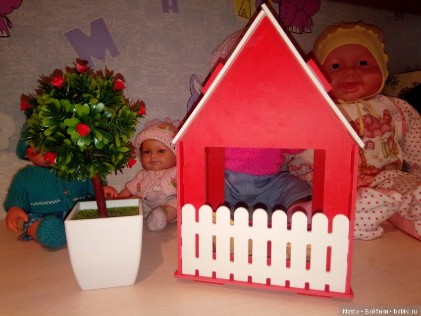 Домик-кормушка из магазина FixPrice (фото 3)