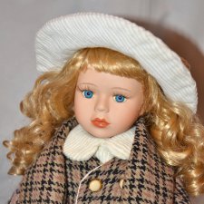 Фарфоровая кукла Leonardo Collection , Англия