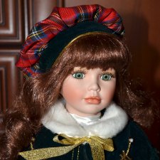 Коллекционная фарфоровая кукла от Remeco Collection , Англия