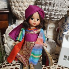 Винтажная коллекционная куколка В костюме Марокко, Мадам Александр, 1968 г, США