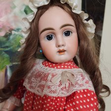 Антикварная французская кукла Жуллиен