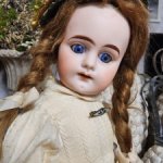 Ранняя антикварная куколка Сонненберг кабинетного размера