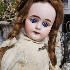 Ранняя антикварная куколка Сонненберг кабинетного размера