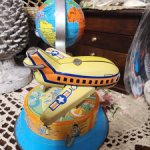 Заводная коллекционная винтажная игрушка самолеты, работает
