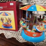 Винтажная заводная карусель 1998 г.