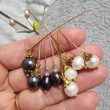 Серьги из натуральных камней для антикварных кукол