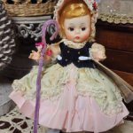 Винтажная куколка Мадам Александр пастушка, год выпуска 1967