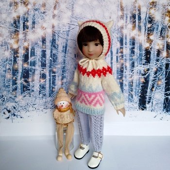 Новая куколка и наряды для неё.