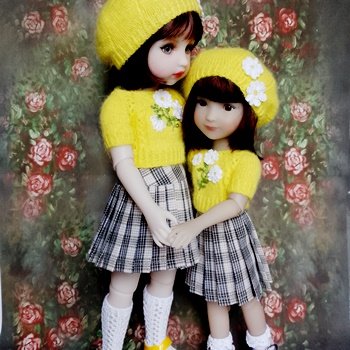 Девчонки в юбчонках.