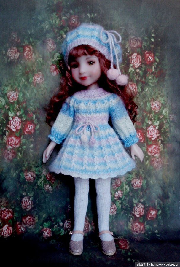 Платьице и беретик нежно голубого цвета для Руби Ред 37 см (фото 4)