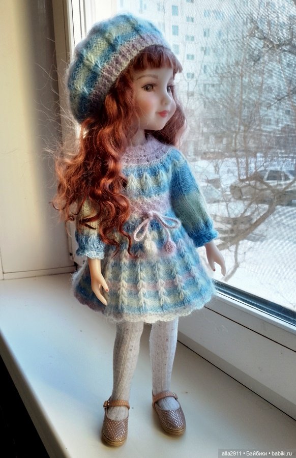 Платьице и беретик нежно голубого цвета для Руби Ред 37 см