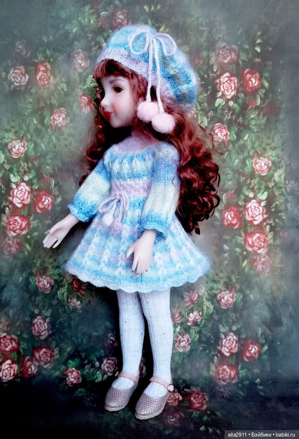 Платьице и беретик нежно голубого цвета для Руби Ред 37 см (фото 6)