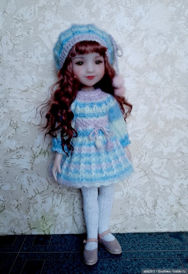 Платьице и беретик нежно голубого цвета для Руби Ред 37 см (фото 10)