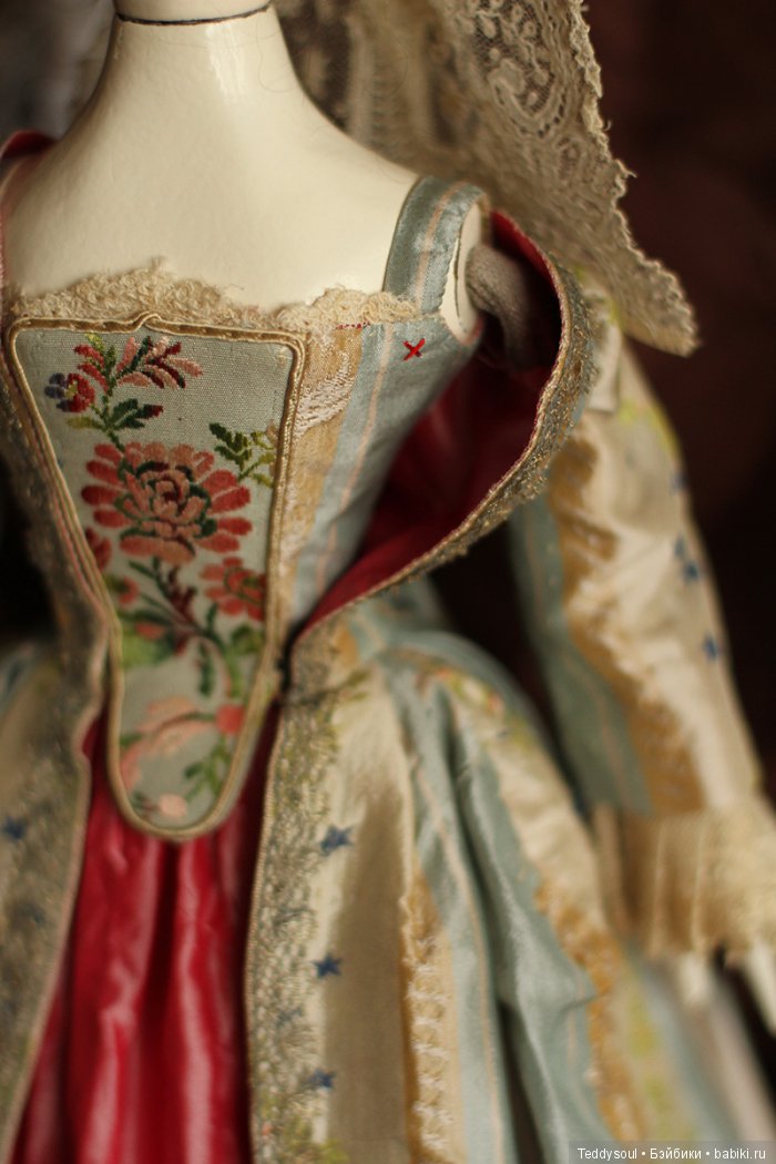 Куклы по мотивам старинных английских деревянных кукол 16-18 века
