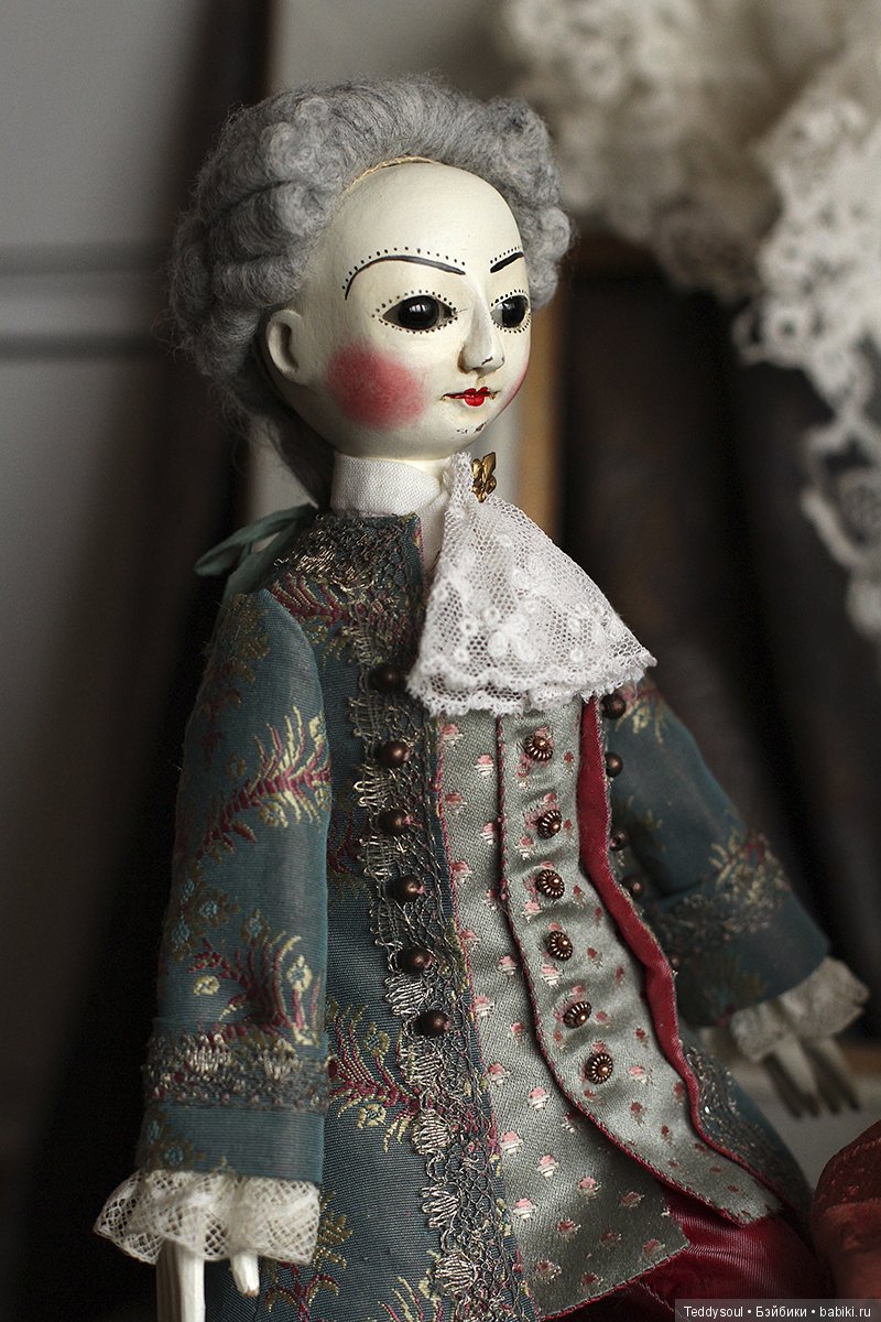 С праздником или интрига в кукольном королевстве