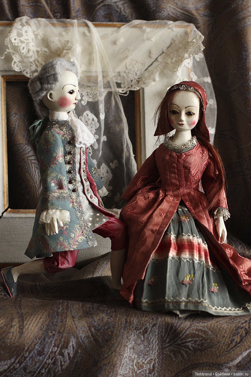 С праздником или интрига в кукольном королевстве