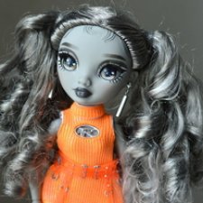 Николь и Вика в наряде от Мишель