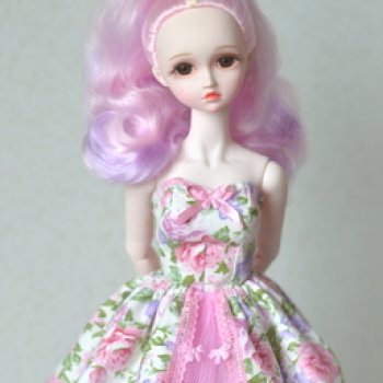 Цветочно-весеннее платье