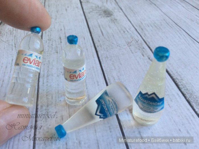 Имитация алкоголя в кукольной миниатюре