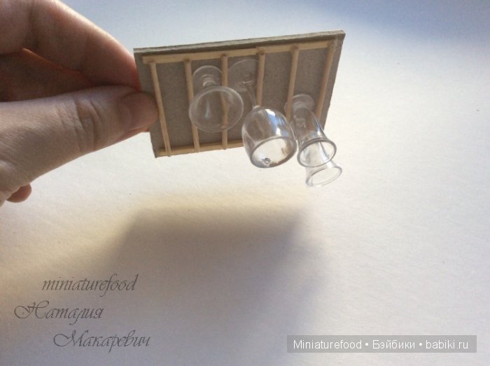Создание барного шкафа для кукольной миниатюры (фото 7)