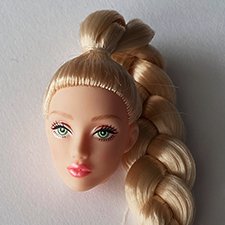 Голова Defa Lucy