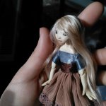 Шарнирная кукла Холи передаёт всем приветы