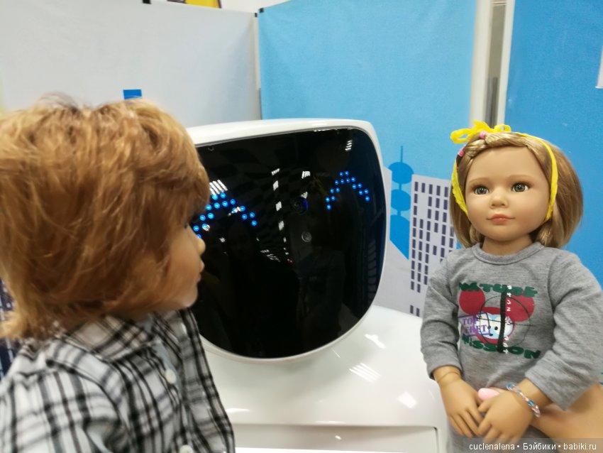 Ходили кидзы-дети на выставку роботов (фото 4)