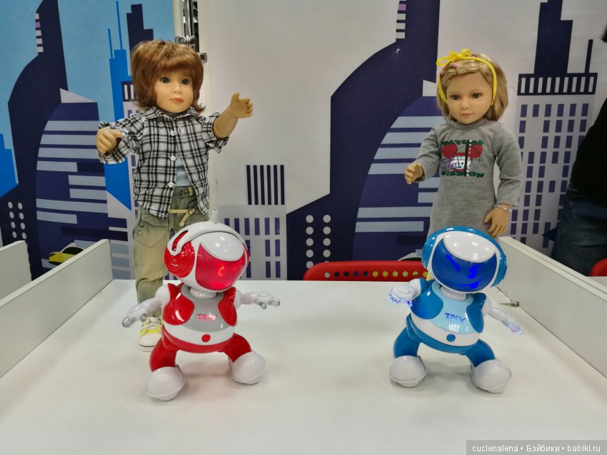 Ходили кидзы-дети на выставку роботов (фото 7)