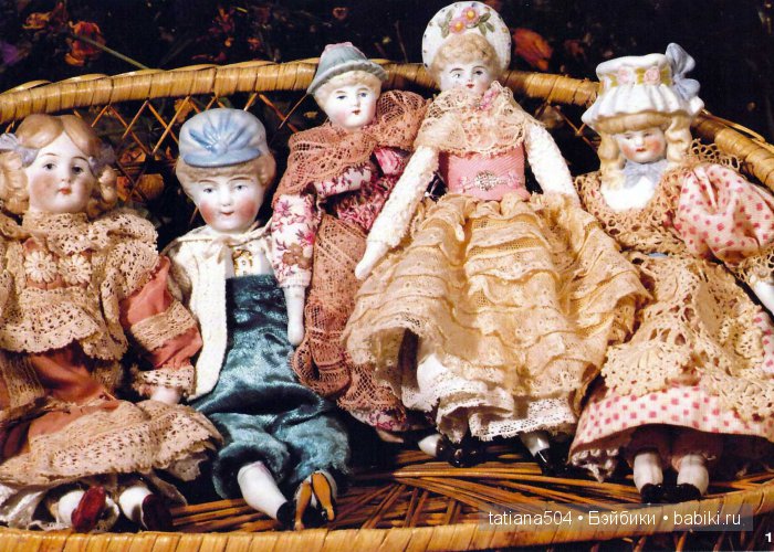 Маленькие немецкие фарфоровые куклы с мягконабивными телами