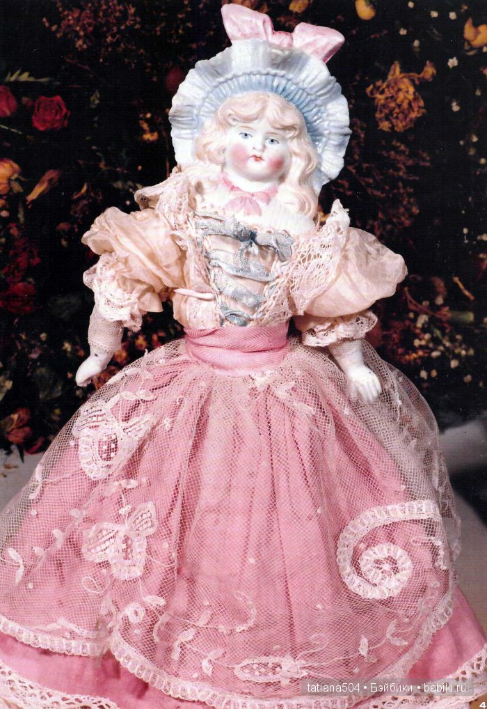 Маленькие немецкие фарфоровые куклы с мягконабивными телами