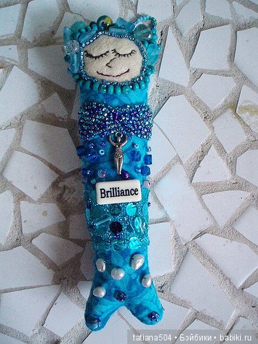 По мотивам куклы Дотти долл, Dotee Doll