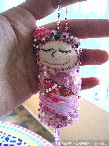 По мотивам куклы Дотти долл, Dotee Doll