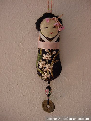 По мотивам куклы Дотти долл, Dotee Doll