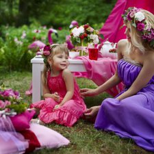 Дочки-матери! С 8 Марта!