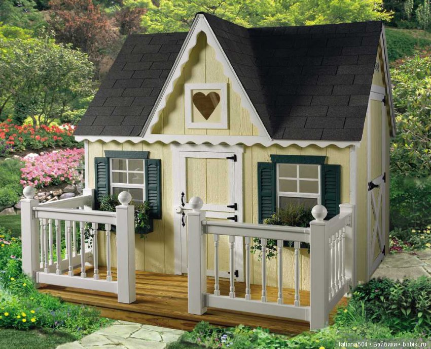 В кукольном домике тоже зажигают свет