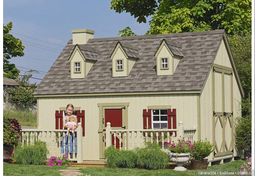 В кукольном домике тоже зажигают свет