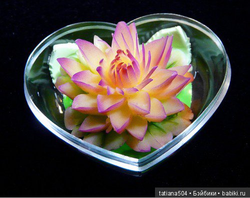 Удивительные цветы ручной работы из провинции Чианг Рай