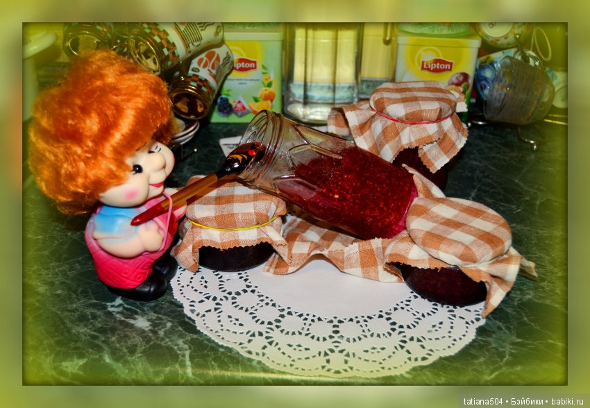 Всех всех с Днем Варенья — Куклы Маша и Медведь (Simba): Маша в кармашке (фото 3)