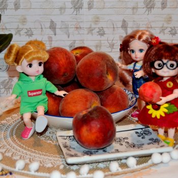 Неудачный фотосет или как мы готовились  отметить День персика.