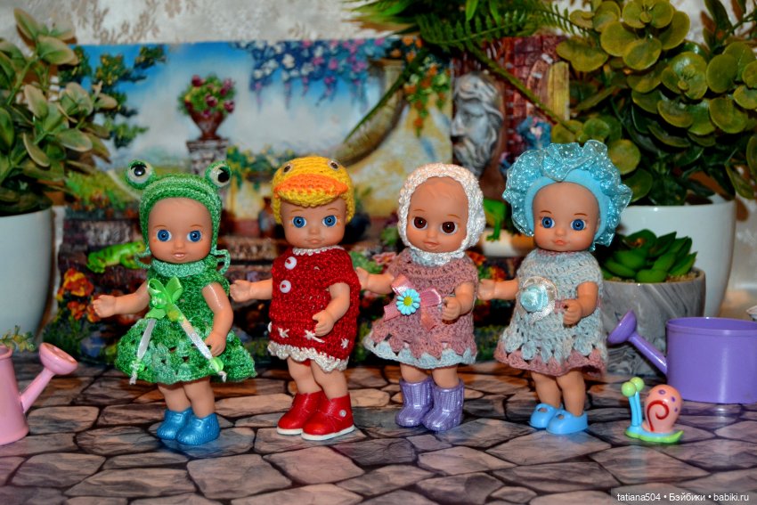 В нашем чудо-садике чудо-куколки живут