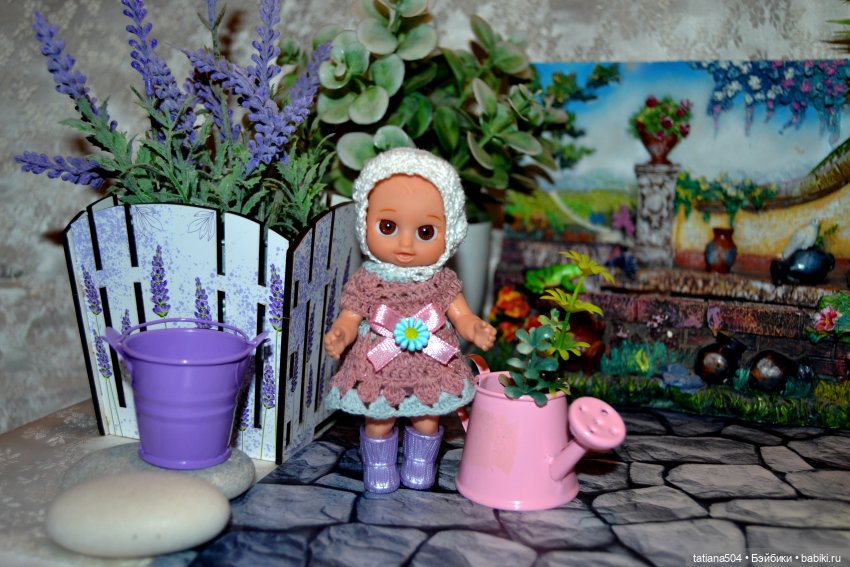 В нашем чудо-садике чудо-куколки живут