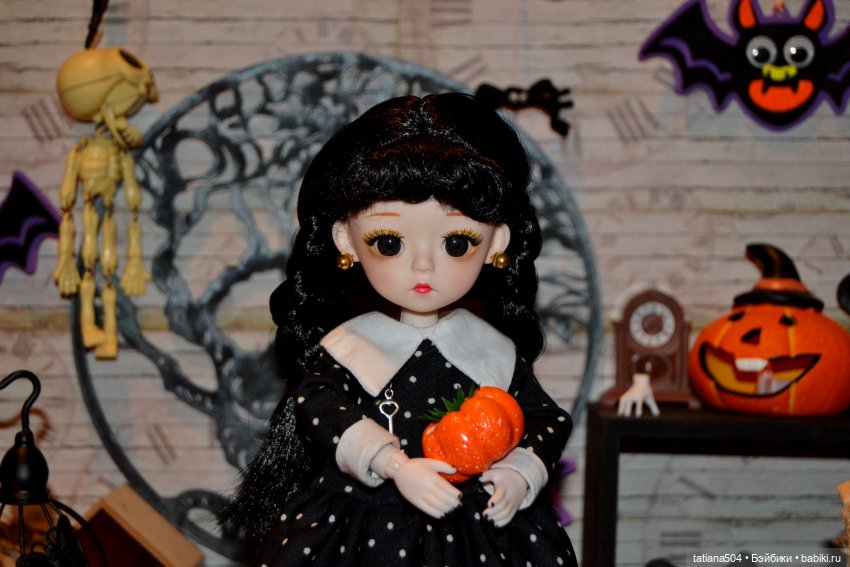 Halloween вместе с Уэнсдей (фото 9)