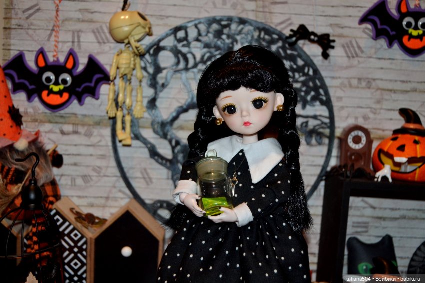 Halloween вместе с Уэнсдей