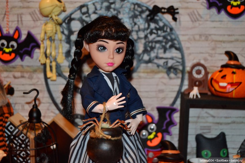 Halloween вместе с Уэнсдей