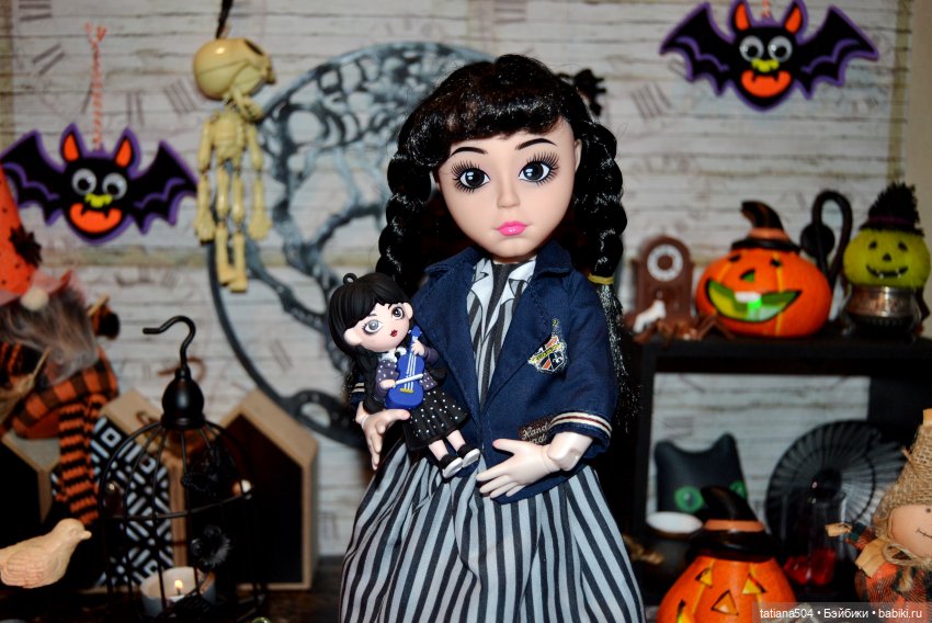 Halloween вместе с Уэнсдей