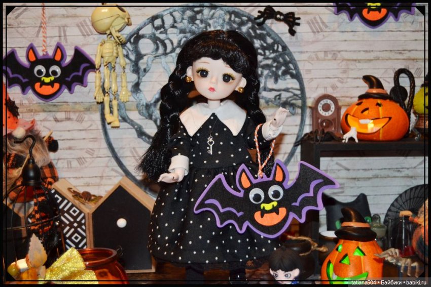 Halloween вместе с Уэнсдей (фото 8)